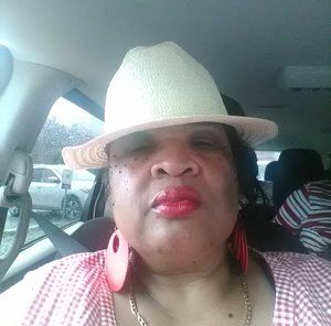 Meet your Posher, Angela